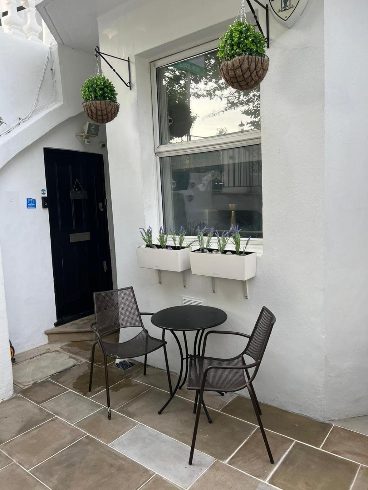 Stylish Apartment With Bbq Kensington London Exterior photo